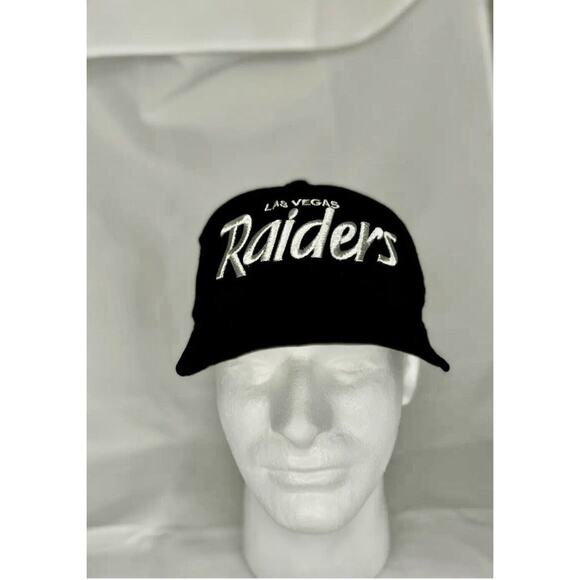 New Era Las Vegas Raiders Basic Black 9FIFTY Snapback Embroidered - Picture 1 of 6